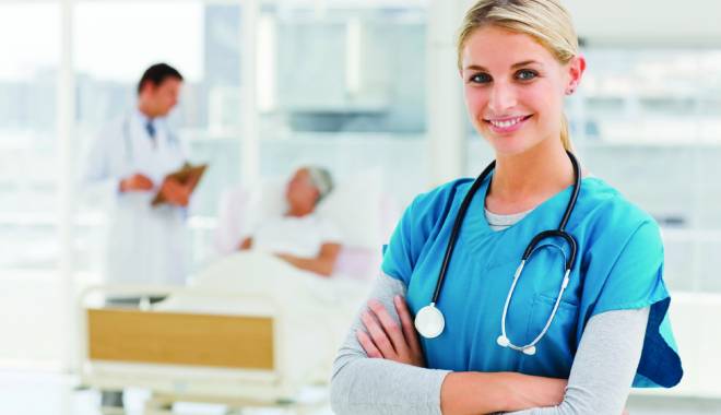 Vești bune pentru asistentele medicale! Studiile medii, echivalate cu cele superioare - vestibune-1421247281.jpg