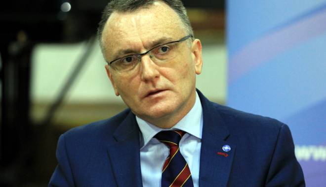 În sfârșit! Se va revizui programa școlară - vestidespre-1444403711.jpg