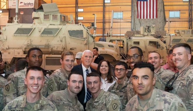 Vicepreședintele american Mike Pence, vizită-surpriză în Irak - vicepresedintele-1574635411.jpg