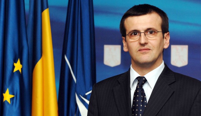 Vicepreședintele PMP Cristian Preda votează cu Macovei - vicepresedintelepmpvoteaza-1412350972.jpg