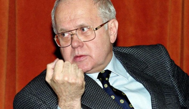 Victor Babiuc va executa pedeapsa de doi ani de închisoare în regim deschis - victorbabiuc-1373622534.jpg