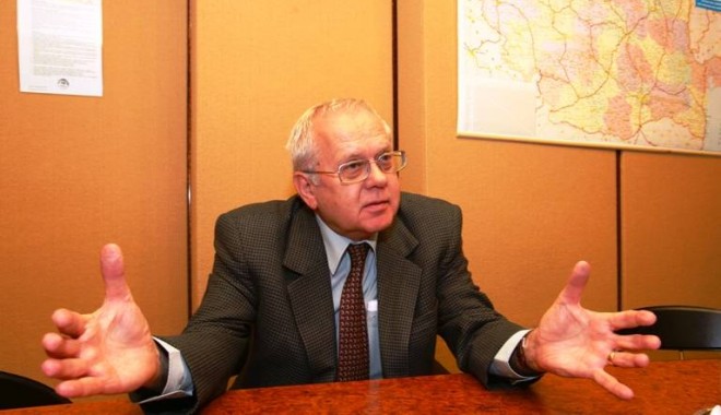 UPDATE - Victor Babiuc, fostul ministru al Apărării, va fi ELIBERAT - victorbabiuc-1387802932.jpg