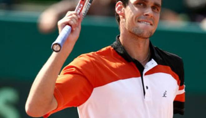 Tenis: Victor Hănescu, în urcare un loc în clasamentul ATP - victorhanescu-1428311580.jpg