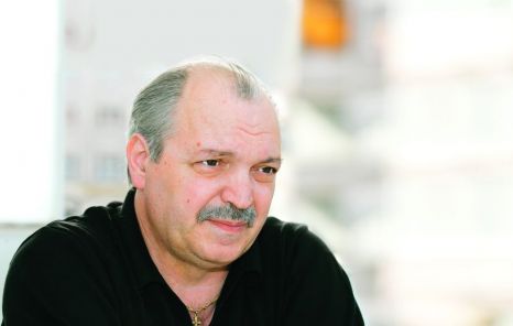 Deputatul Victor Socaciu, nevoit să citească la film și pe viitor - victorsocaciu-1315947973.jpg