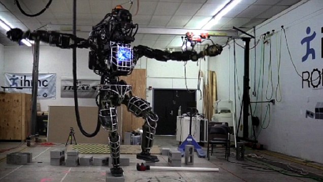 VIDEO / Google a creat un robot umanoid care își adaptează modul de deplasare - videoundefined230a897b0000057857-1440252842.jpg
