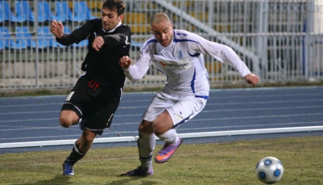 Viitorul s-a întărit și cu un fost jucător al Farului - viitorul-1311144242.jpg