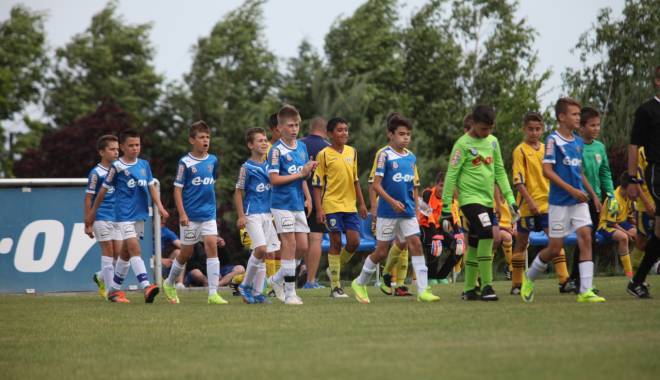 Fotbal: FC Viitorul va juca la Brăila în turneul semifinal al CN Juniori E - viitorul-1433840810.jpg