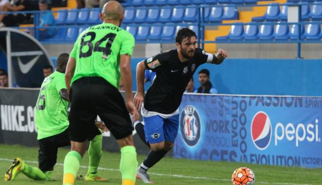 Fotbal: FC Viitorul va juca contra bulgarilor de la Cerno More - viitorul-1447155735.jpg