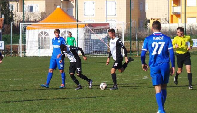 Fotbal: FC Viitorul a încheiat cu o victorie grupa din cadrul turneului Arena Cup - viitorulo-1453382326.jpg