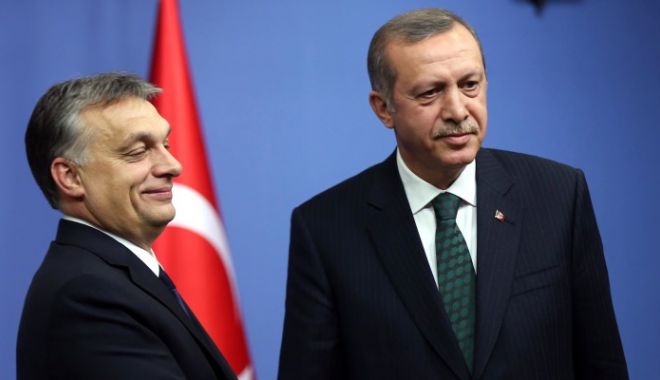 Viktor Orban îl felicită pe Erdogan pentru victoria "incontestabilă", înainte să se termine numărarea voturilor