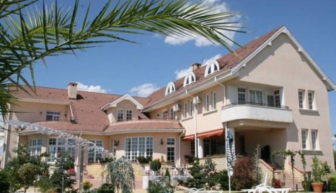 Constanța, doldora de case de vacanță scoase la vânzare - vila-1343228703.jpg