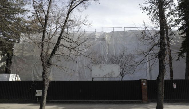 Scandalul vilei renovate: Klaus Iohannis spune că nu a solicitat o locuință pentru când va fi să fie, nici nu i s-a oferit