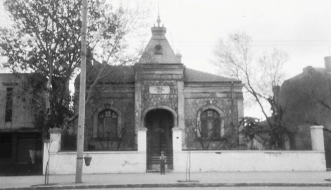 IMAGINE DE COLECȚIE / Așa arăta odinioară un simbol al Constanței, în paragină azi - vilaelenafotogabrieldragos-1562224331.jpg