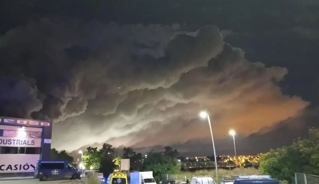 Un nor toxic de clor a blocat în case peste 160.000 de persoane - vilanovaktvgu2301726764407xf1200-1746879936.jpg