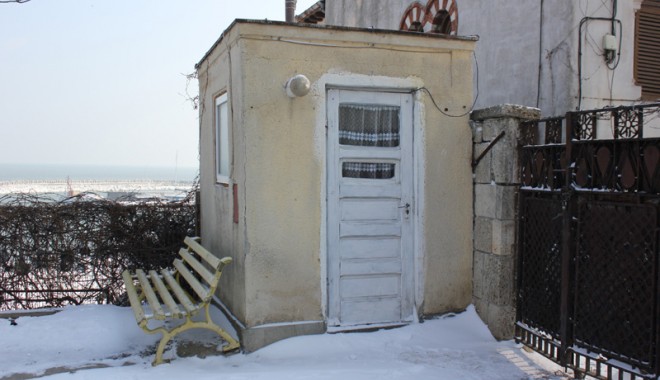 Luxul de odinioară al Constanței, în sărăcie și uitare / GALERIE FOTO - vilasutu2-1329319965.jpg