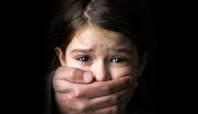 Un bărbat de 44 de ani, arestat preventiv după ce și-a violat fetița în vârstă de cinci ani - viol-1595181555.jpg