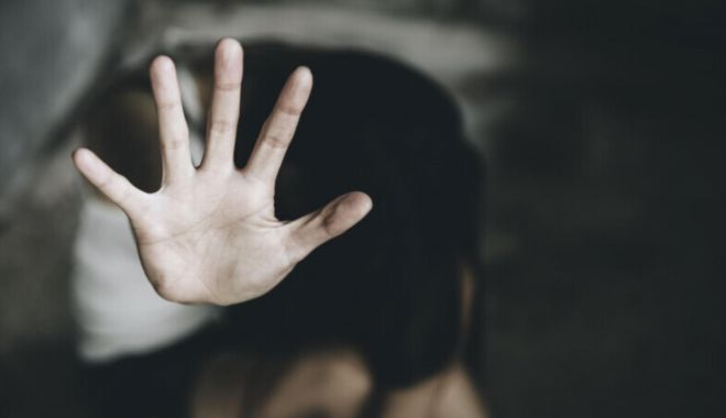 Un tată și-a violat propria fiică, dar și pe cea a concubinei, timp de doi ani. Ambele sunt minore - viol-1669652550.jpg