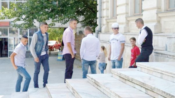 Cei șapte violatori din Vaslui, condamnați definitiv. Pedepse MAI MARI! - violatori465x390-1447255505.jpg