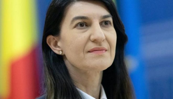 Ministerul Muncii efectuează plăţi pentru părinții copiilor care învață în scenariile 2 şi 3 - violetaalexandruministrulmuncii-1603392163.jpg
