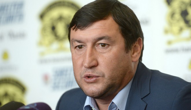Viorel Moldovan a convocat lotul pentru amicalul cu Italia - viorelmoldovan-1407516780.jpg