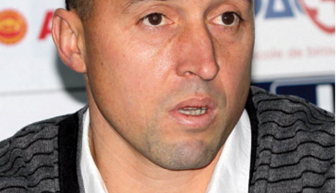 FC Farul, primele meciuri de pregătire sub comanda lui Tănase - vioreltanasecopy-1326309871.jpg
