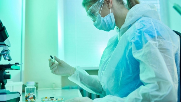 Comitet la Ministerul Sănătății. Numărul infecțiilor cu noul coronavirus, în creștere - virus3-1580402143.jpg