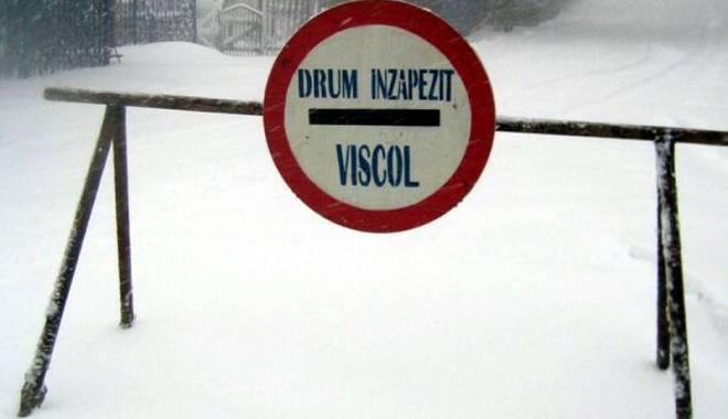 Ce facem dacă ne-a blocat viscolul în trafic - viscolblocatintrafic-1420382773.jpg