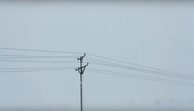 Locuitorii comunei Bărăganu nu au curent de două zile - viscolenergieelectricaenel-1483866966.jpg