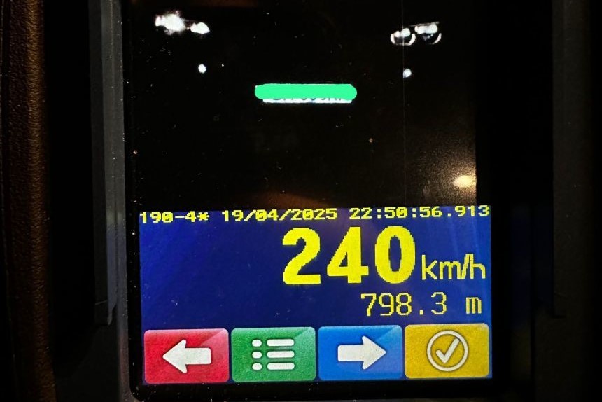 Un tânăr de 22 de ani, prins când circula cu 240 km/h pe Autostrada Bucureşti – Constanţa - viteza-1745161334.jpg