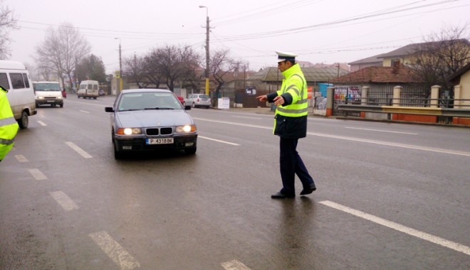 Circuli cu viteză? Atenție, polițiștii rutieri dau amenzi - vitezomaniidinconstanta139567828-1395916065.jpg