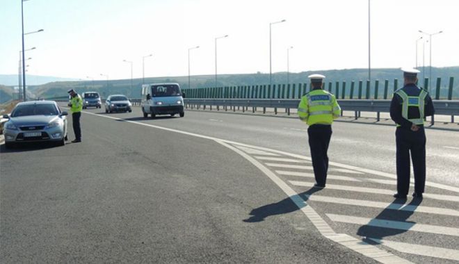 Razie pe Autostrada Soarelui. Vitezomani lăsați fără permise! - vitezomanisursakanald-1580162720.jpg