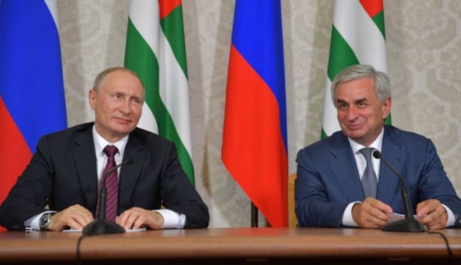 Vizita lui Putin în Abhazia, considerată nepotrivită - vizita-1502363422.jpg