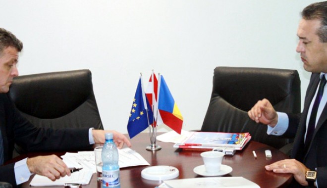 Consilierul comercial  al Ambasadei Austriei în România, în vizită la CCINA - vizitaccina-1315503264.jpg