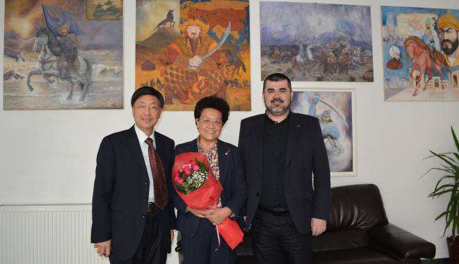 Președintele UDTTMR, Gelil Eserghep, felicitat de consulul Chinei - vizitaconsulchinaanulnouchinezes-1424343934.jpg