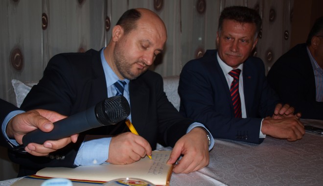Vizită ministerială la Medgidia - vizitamedgidia-1339071093.jpg
