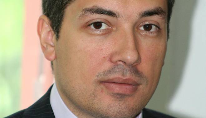 Un cunoscut politician român A MURIT la 37 de ani, în urma unui infarct - vlad-1419758297.jpg