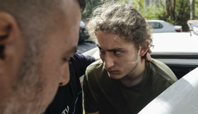 UPDATE - Începe procesul lui Vlad Pascu, tânărul care a lovit mortal cu maşina doi tineri şi a rănit alţi trei