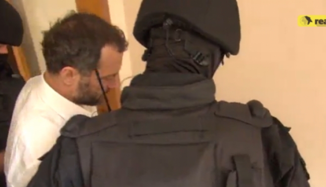 Fostul premier, resuscitat în sala de judecată - vladfilat-1466508661.jpg