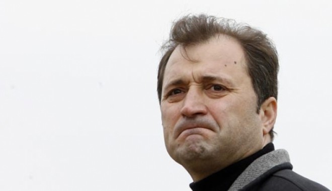 Guvernul pro-european de la Chișinău a fost demis în Parlament - vladfilat52579000-1362486206.jpg