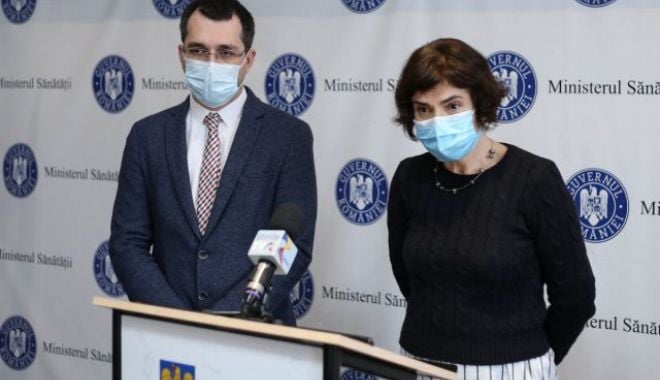 Vlad Voiculescu, primele declarații după demitere: Mi-e temă pentru oamenii din țara asta - vladvoiculescuandreeamoldovaninq-1618556537.jpg