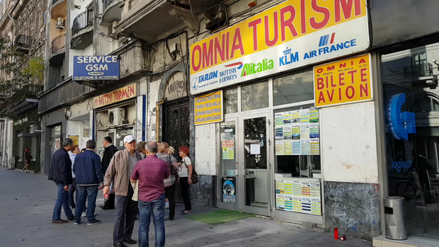 Persoanele prejudiciate de Omnia Turism, despăgubite - vlcsnap2017101816h07m21s1051024x-1508670154.jpg