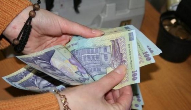 Guvernul A APROBAT creșterea salariilor bugetarilor și returnarea CASS către pensionari - voinescumarireasalariilorbugetar-1337167902.jpg