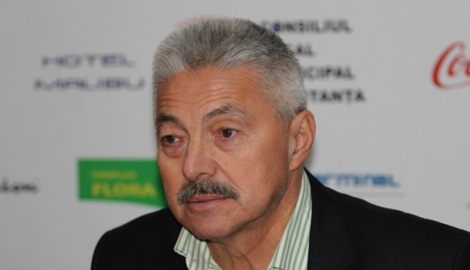CVM Tomis, favorită în bătălia pentru titlul național - volei-1362598915.jpg