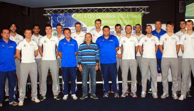 CVM Tomis și-a prezentat lotul pentru noul sezon competițional - volei-1381943459.jpg