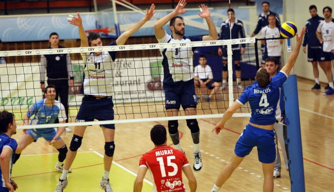 CVM Tomis Constanța s-a impus în partida cu Dinamo București - volei-1392827447.jpg
