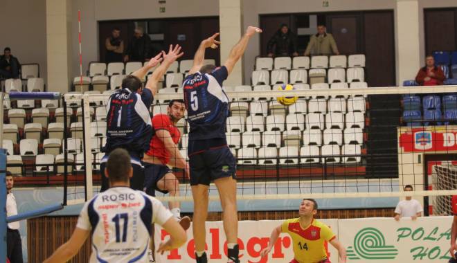 Volei: CVM Tomis, victorie pe terenul Craiovei - volei-1418547850.jpg