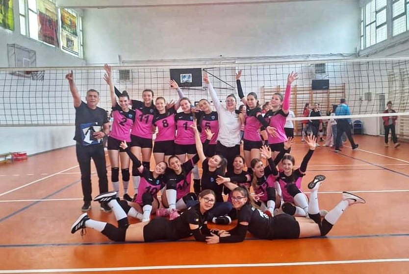 Cadetele voleibaliste de la CS Năvodari s-au calificat la Turneul Final - volei-navodari-1712584447.jpg