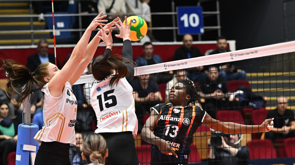 CSO Voluntari, învinsă acasă de Allianz MTV Stuttgart, în Liga Campionilor la Volei Feminin - volei-voluntari-infrangere-1732808575.jpg