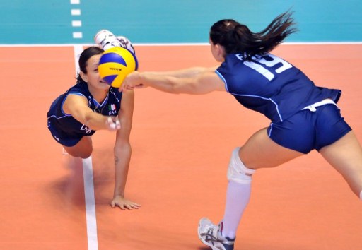 Volei, Liga Campionilor / CSV 2004 Tomis pierde și al doilea set în fața VTT Istanbul 0-2 (rezultat parțial) - volei2-1326217895.jpg