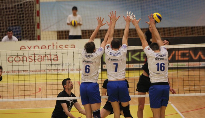 CVM Tomis, două victorii în turneul semifinalelor Diviziei A1 - voleibaieti1-1364149206.jpg
